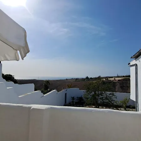 Inviting 1-bedroom House 'esquina' Vistamar * Салобре